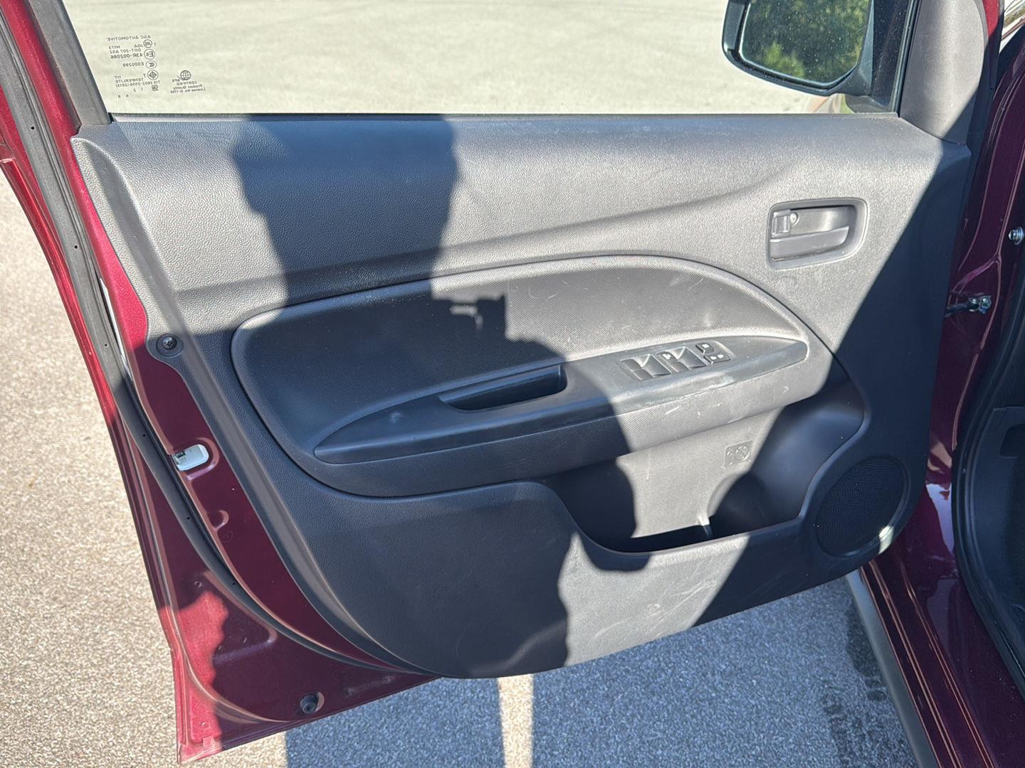2024 Mitsubishi Mirage G4 LE photo 16