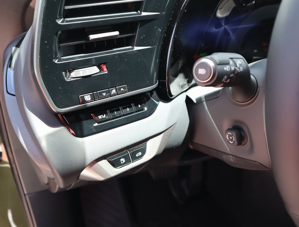 2025 Lexus RX 450h+ Luxury AWD photo 30
