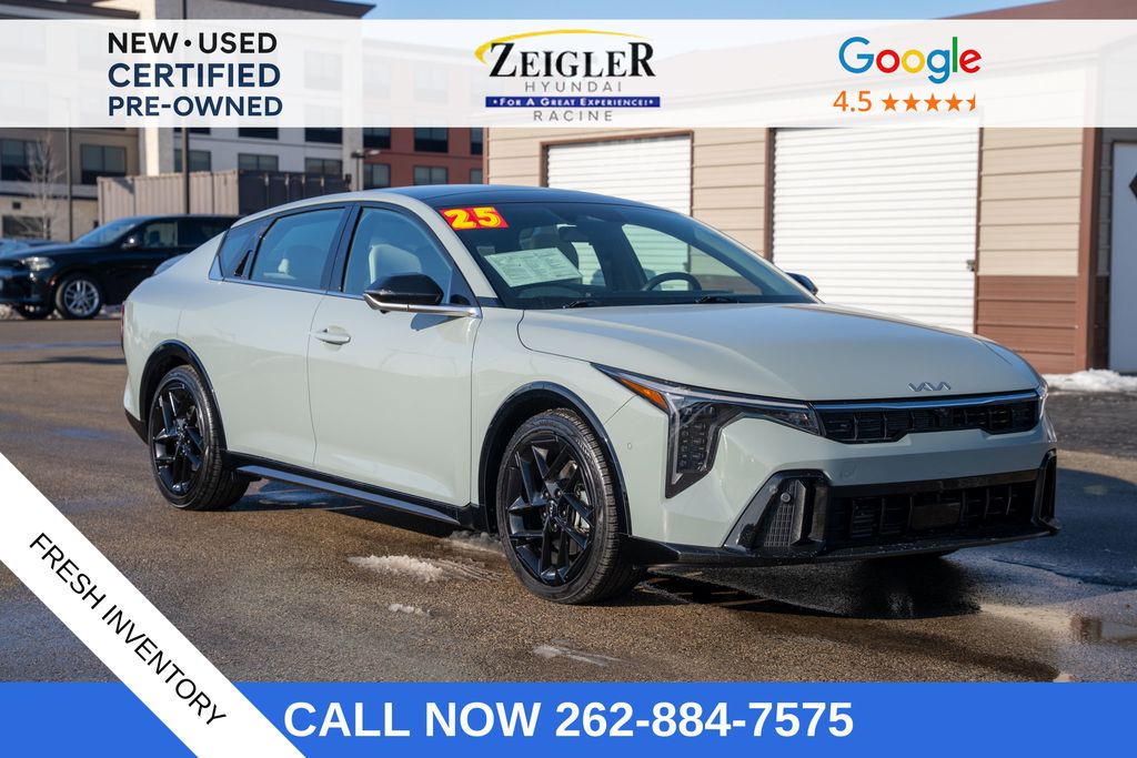 2025 Kia K4 GT-Line Turbo's photo