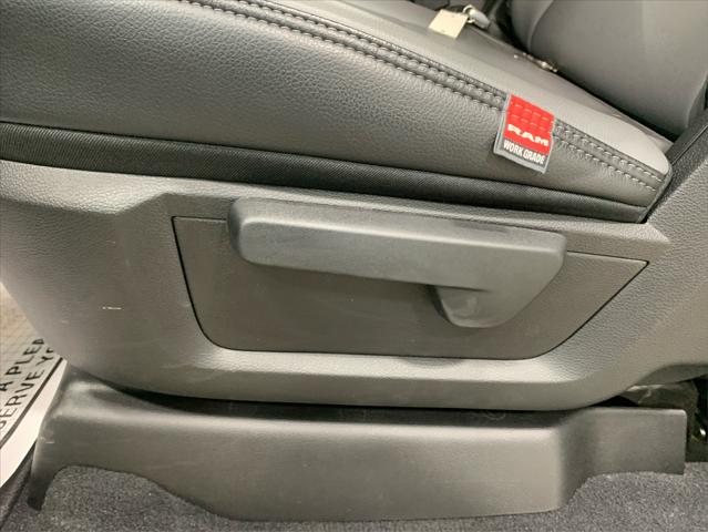 2025 Ram 2500 Tradesman photo 14