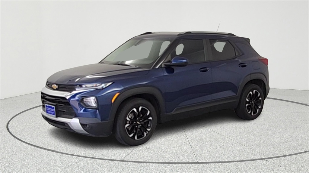 2023 Chevrolet Trailblazer LT photo 3