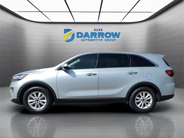 Used 2020 Kia Sorento L with VIN 5XYPG4A30LG671659 for sale in West Bend, WI