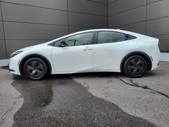 2023 Toyota Prius Prime XSE Premium photo 2