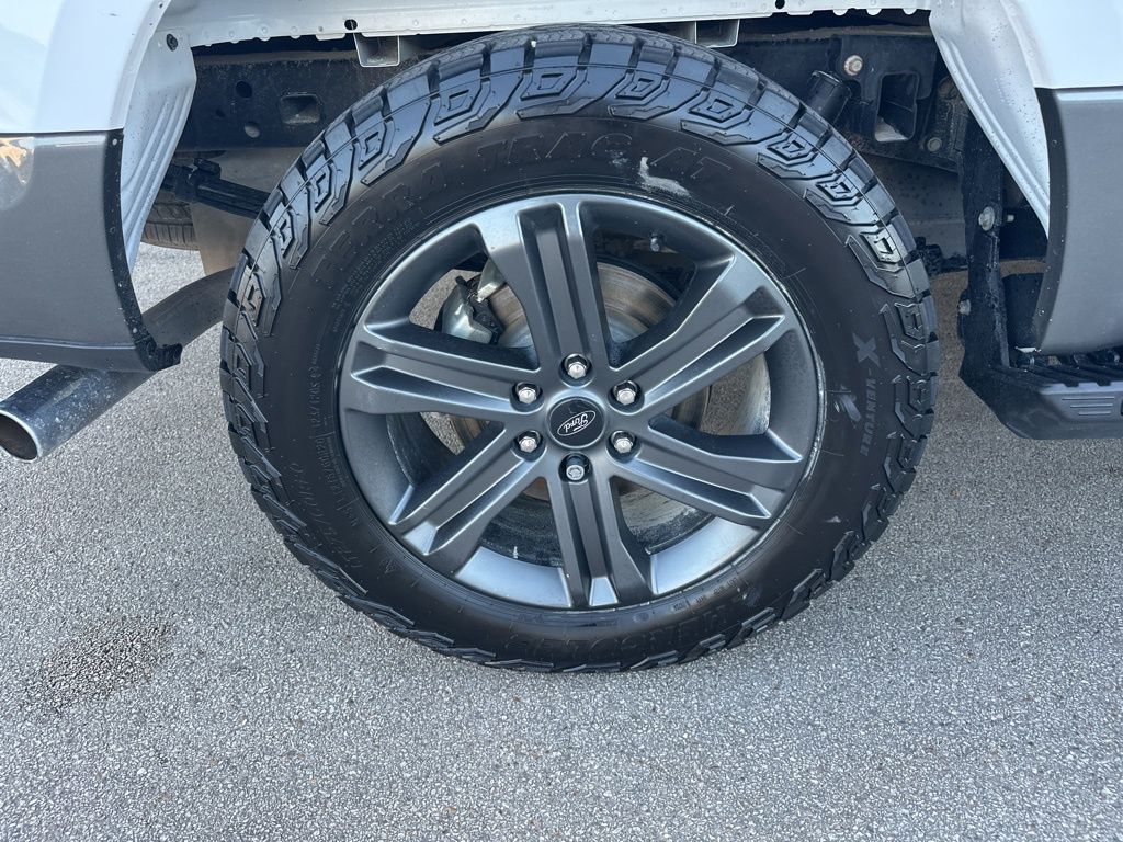 2019 Ford F-150 XLT photo 36