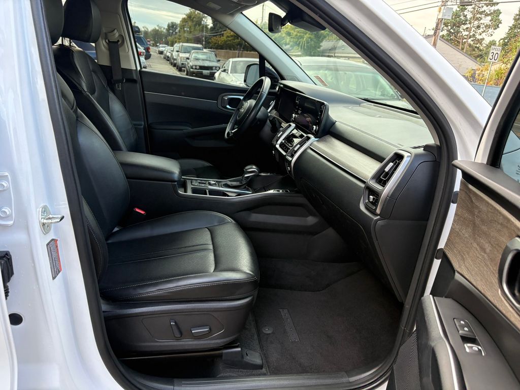 2023 Kia Sorento X-Line EX photo 22
