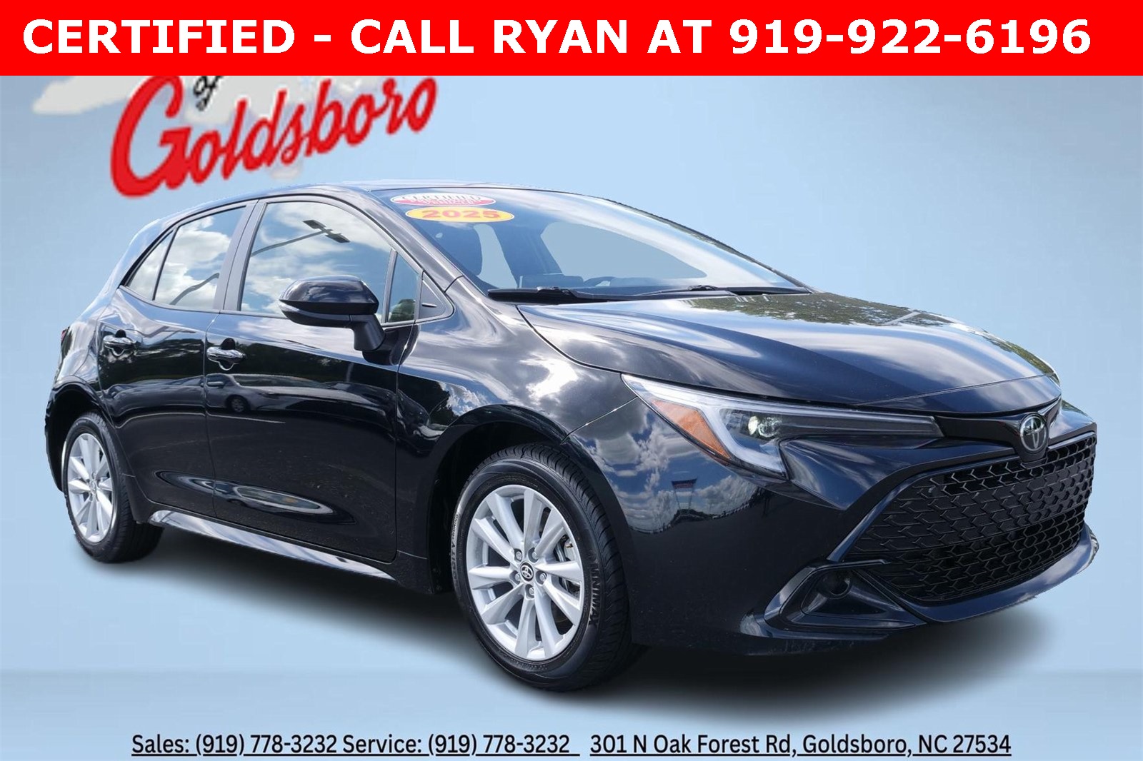 2025 Toyota Corolla Hatchback SE's photo