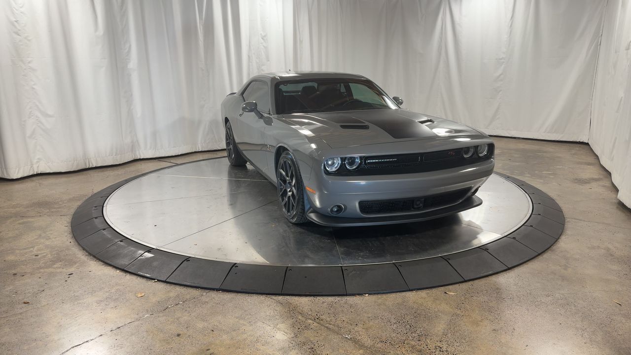 2017 Dodge Challenger R/T Scat Pack photo 4