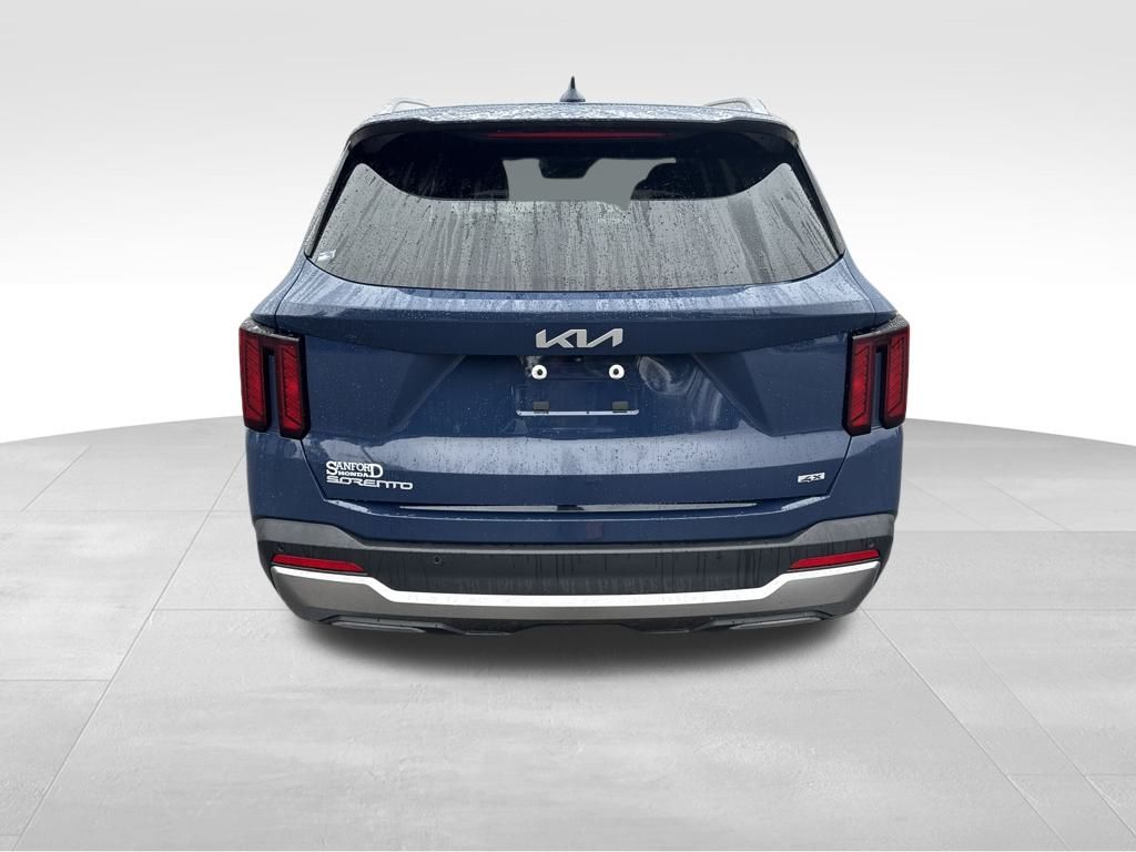 2025 Kia Sorento S photo 3