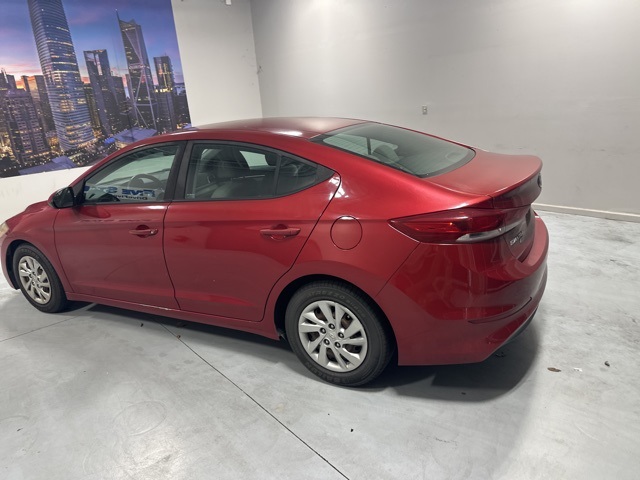 2018 Hyundai Elantra SE photo 3