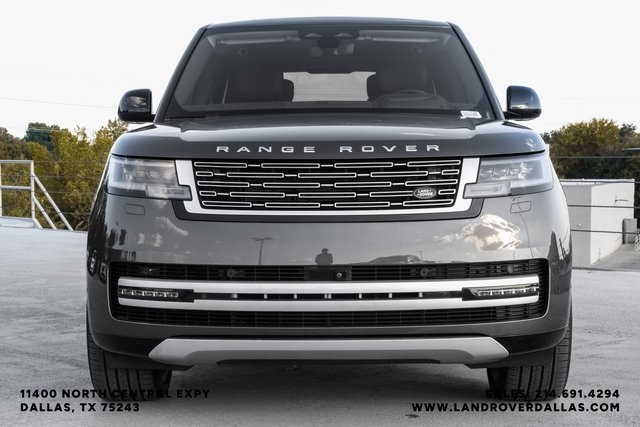 2025 Land Rover Range Rover Autobiography photo 2