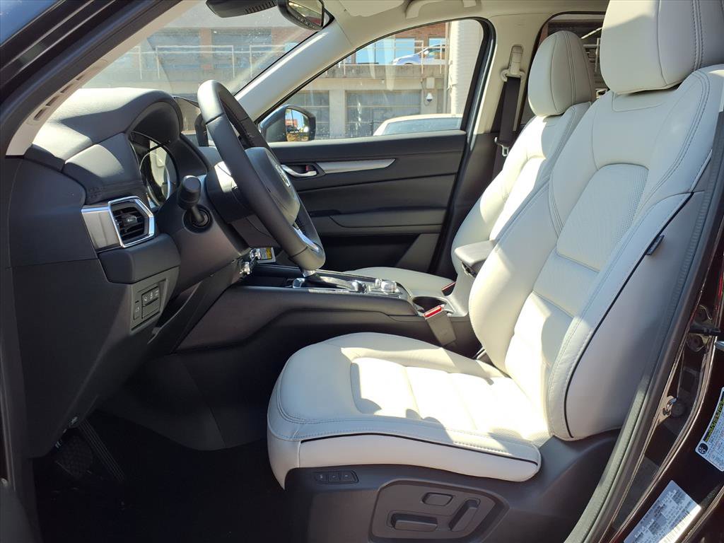 2025 Mazda CX-5 2.5 S Preferred photo 17
