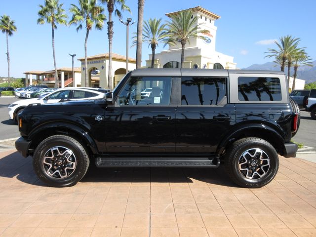 2025 Ford Bronco 4-Door Outer Banks's photo