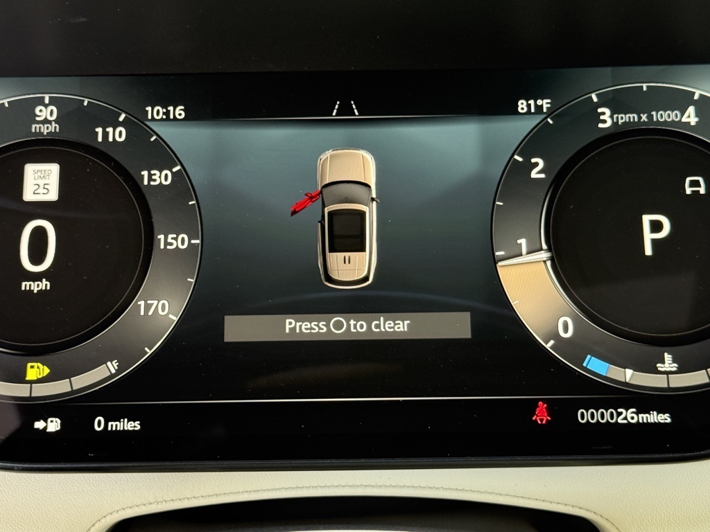 2025 Land Rover Range Rover SE photo 14