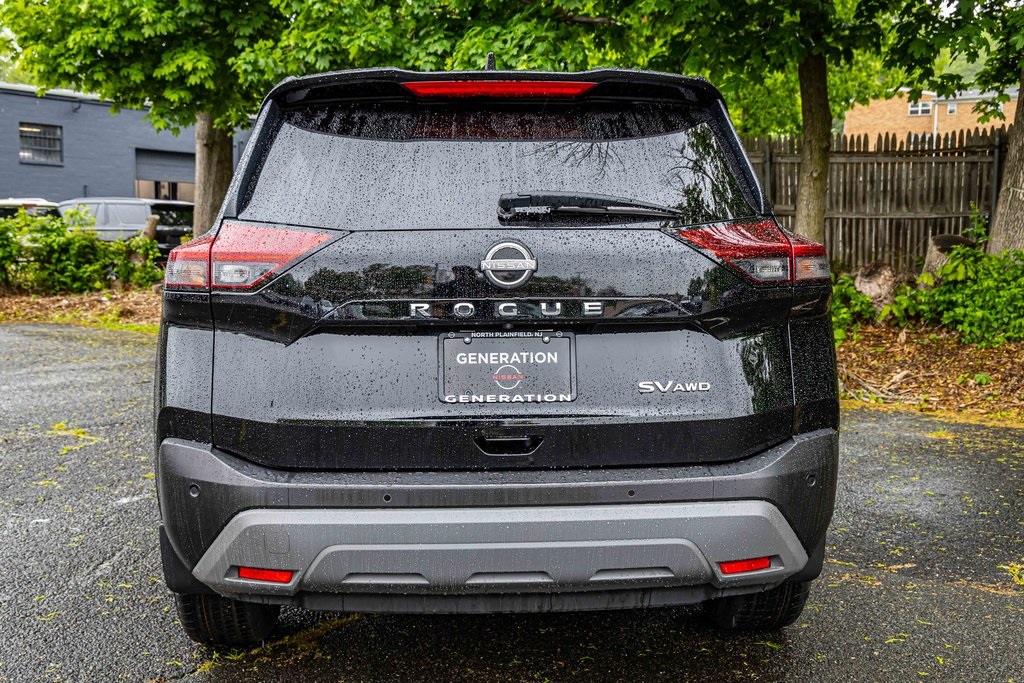 2023 Nissan Rogue SV photo 5