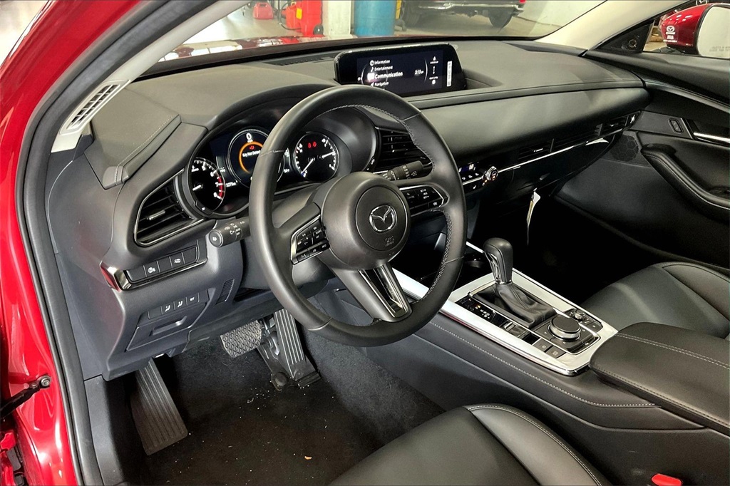2025 MAZDA CX-30 - Image 13