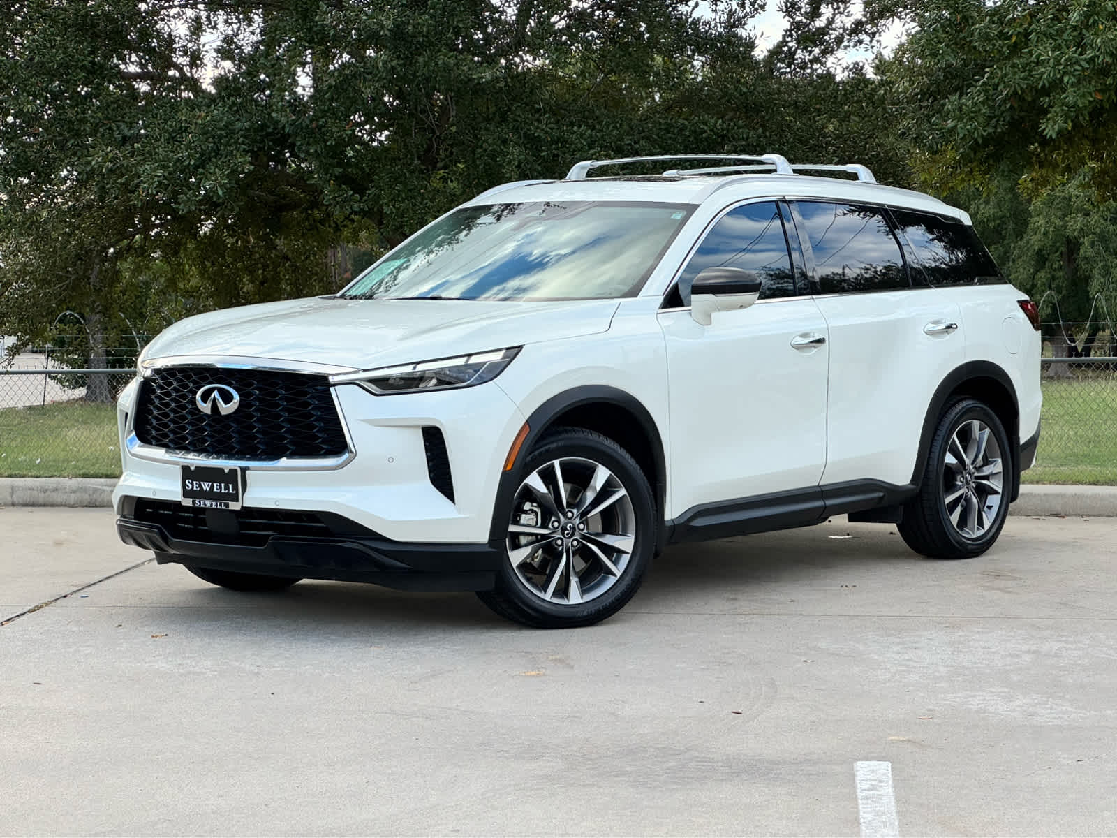 2023 INFINITI QX60 LUXE's photo