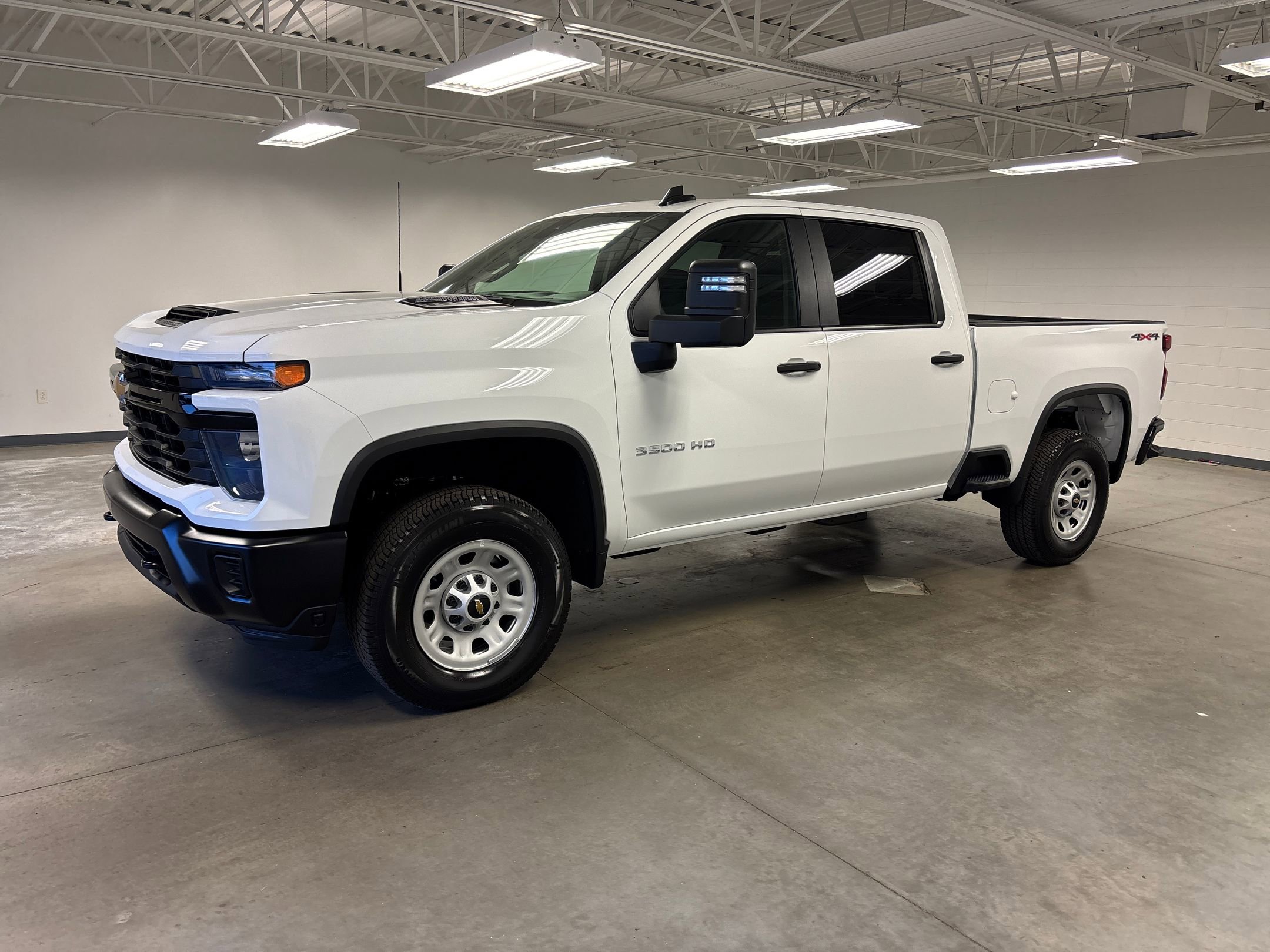 2025 Chevrolet Silverado 3500HD photo 16