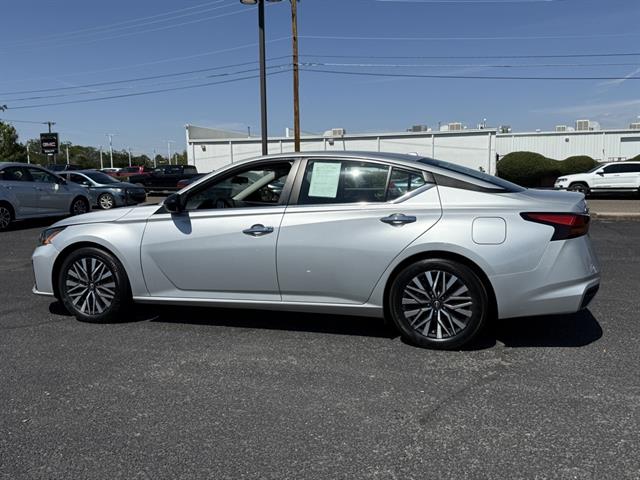 2024 Nissan Altima 2.5 SV photo 4