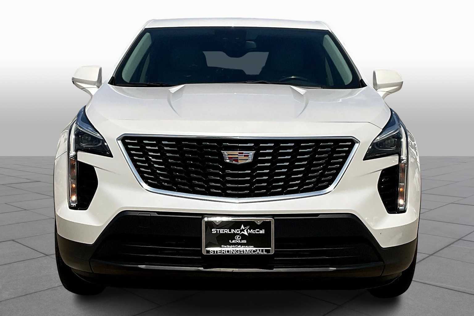 2023 Cadillac XT4 Luxury photo 3