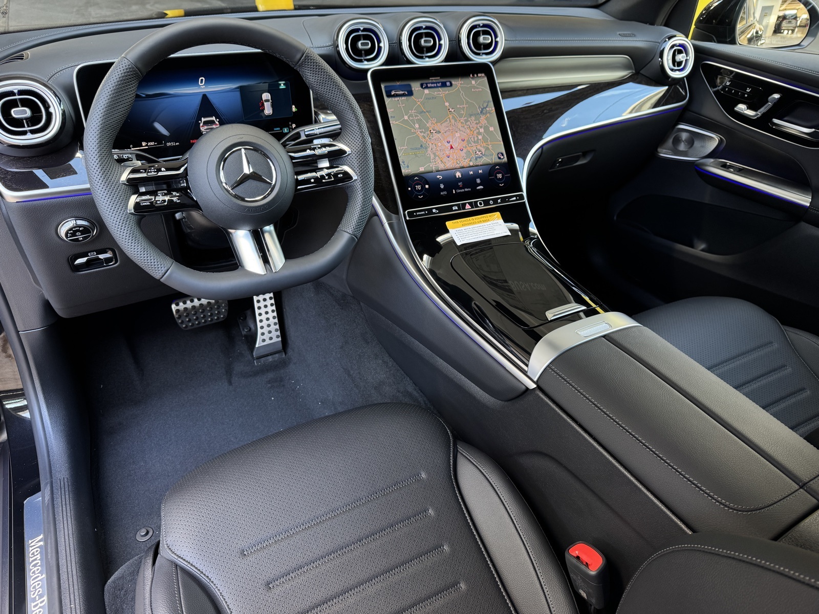 2026 Mercedes Benz GLC 300 photo 2
