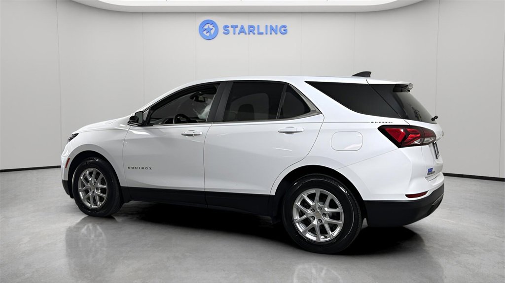 2022 Chevrolet Equinox LT photo 3