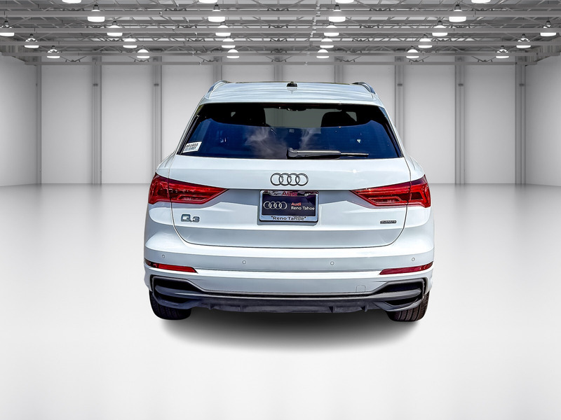 2024 Audi Q3 45 TFSI S line Premium photo 4