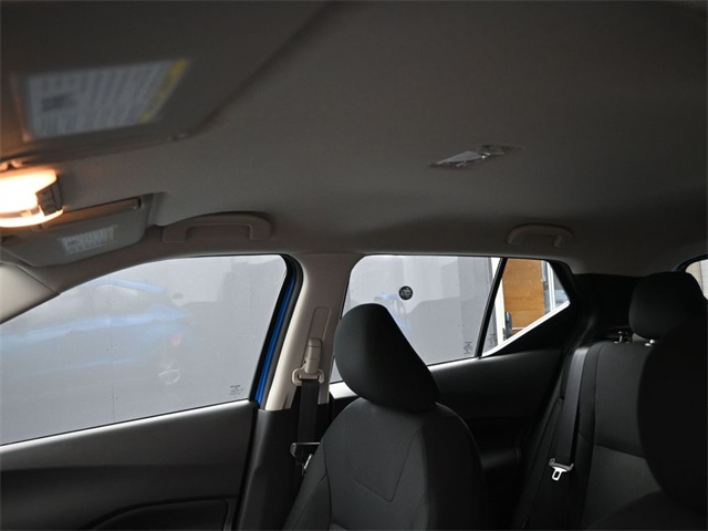 2025 Nissan Kicks Play S photo 2