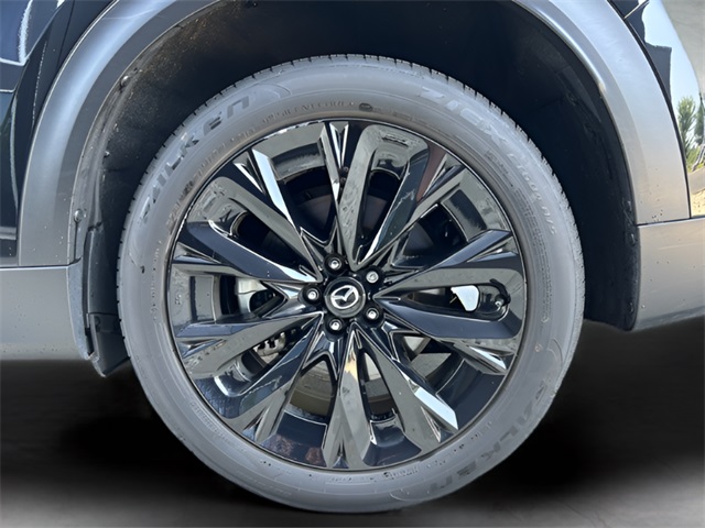 2025 Mazda CX-90 Premium photo 32