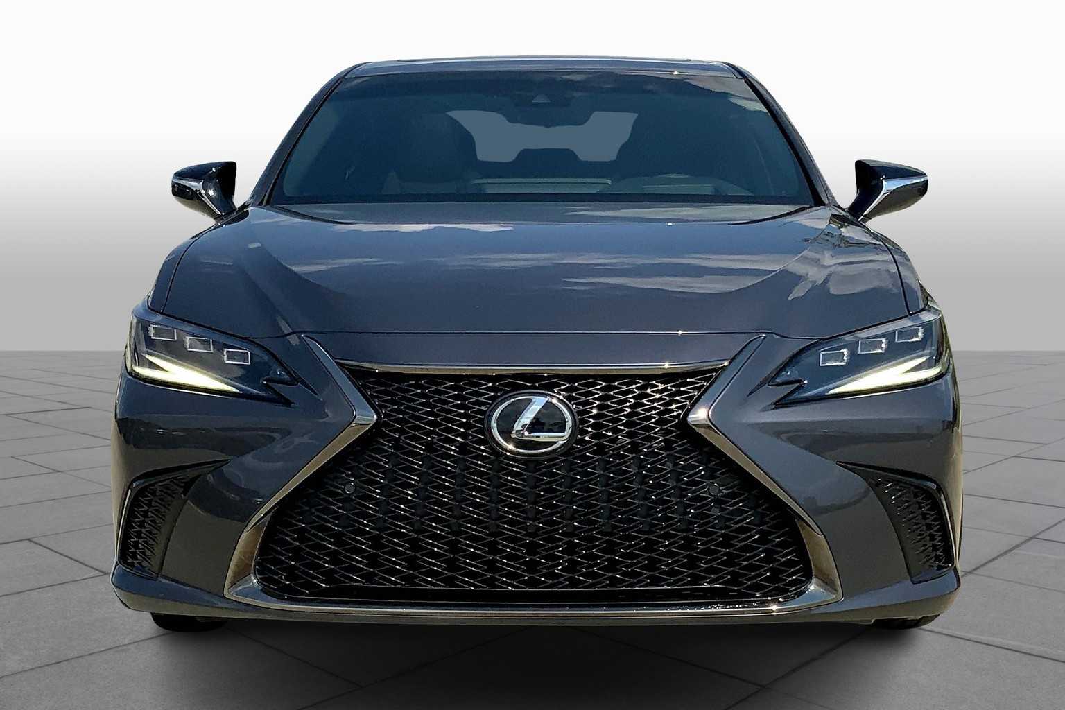 2022 Lexus ES F SPORT Handling photo 3