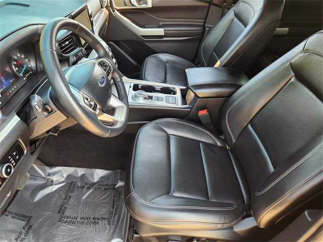 2024 Ford Explorer XLT photo 5