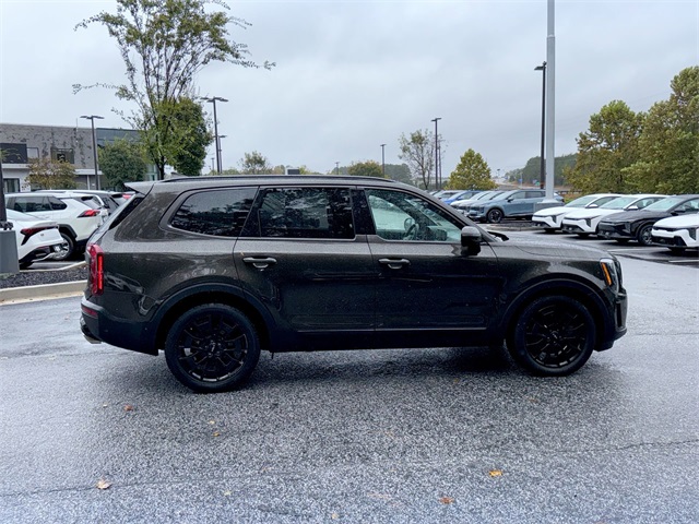 2022 Kia Telluride SX photo 3