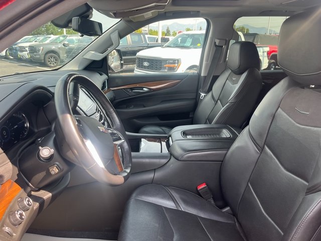 2020 Cadillac Escalade ESV Luxury photo 4