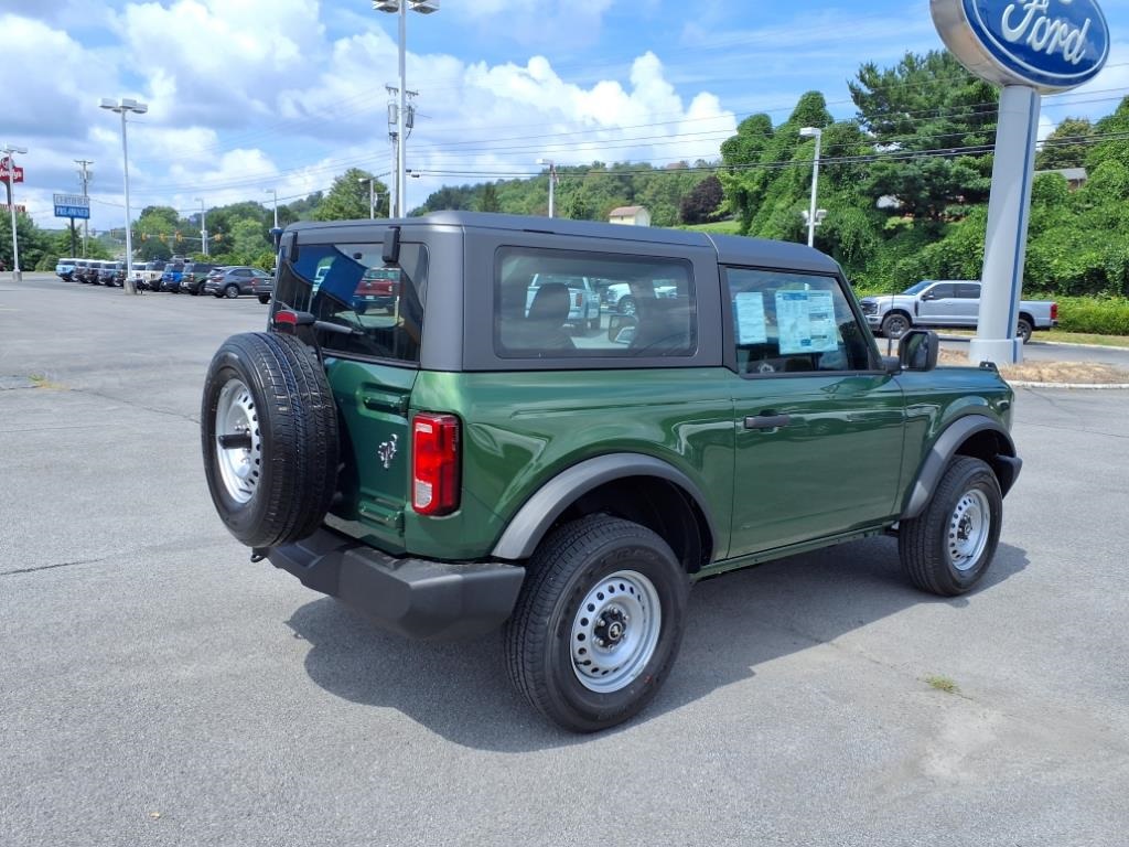2025 Ford Bronco Base photo 11