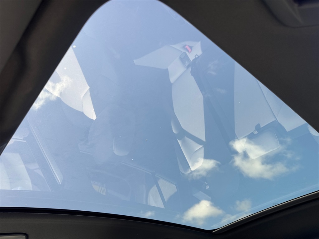 2021 Volkswagen ID.4 Pro S photo 17