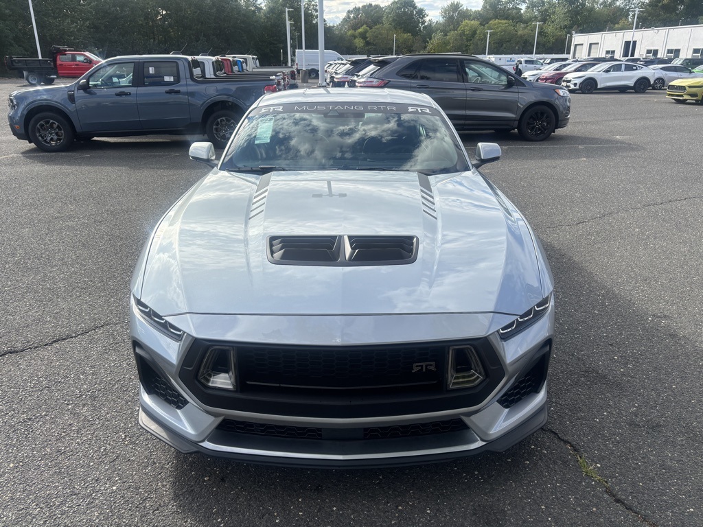 2024 Ford Mustang GT Premium photo 2