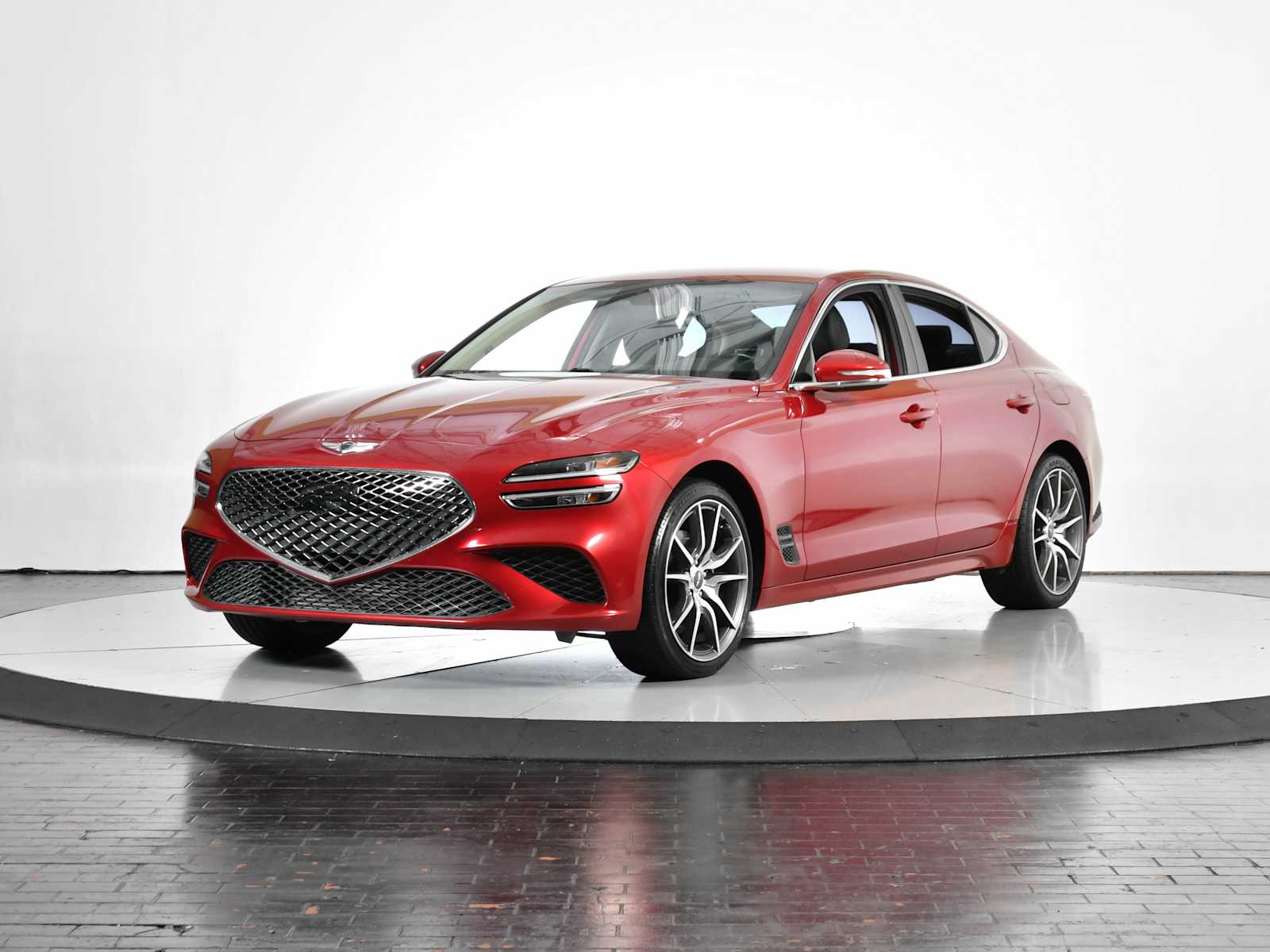 2023 GENESIS G70 Standard's photo