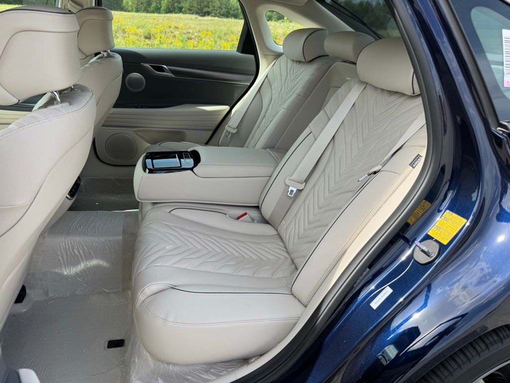 2025 Genesis G80 2.5T Sport Prestige photo 18