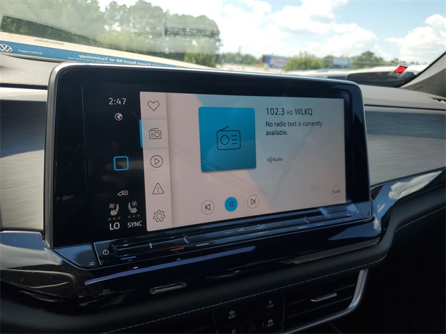 2026 Volkswagen Atlas Cross Sport SE Technology photo 18