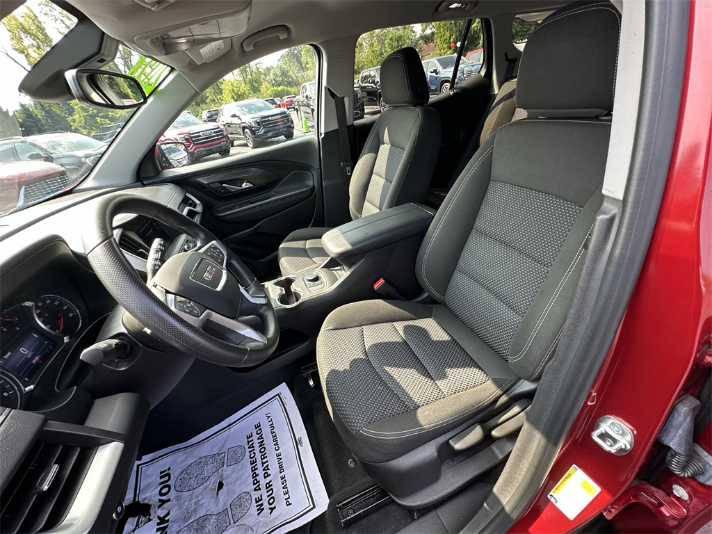 2024 GMC TERRAIN - Image 16
