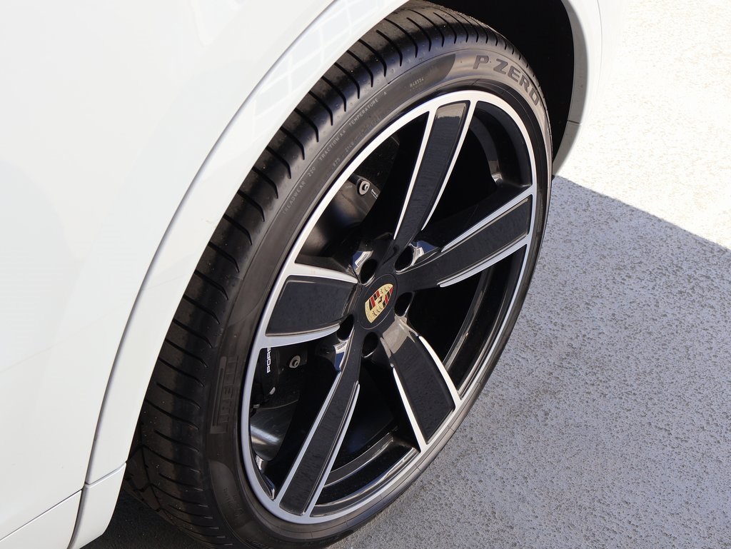 2022 Porsche Cayenne E-Hybrid Coupe Turbo S photo 33