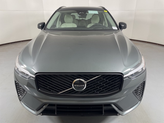 2026 Volvo XC60 photo 3