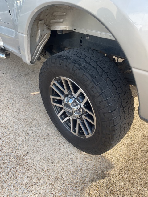 2017 Ford F-250 Lariat photo 4