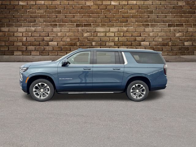 2026 Chevrolet Suburban LT photo 2