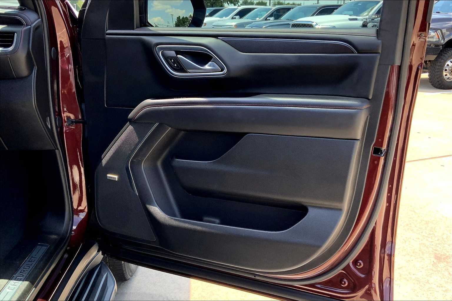 2022 Chevrolet Tahoe RST photo 21