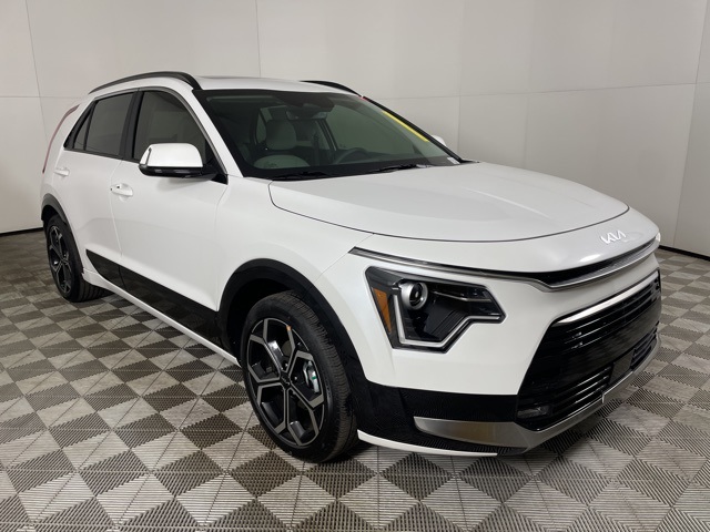 2025 Kia Niro EX Touring photo 2