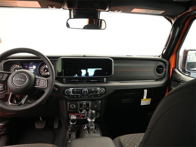 2025 Jeep Gladiator Mojave photo 13