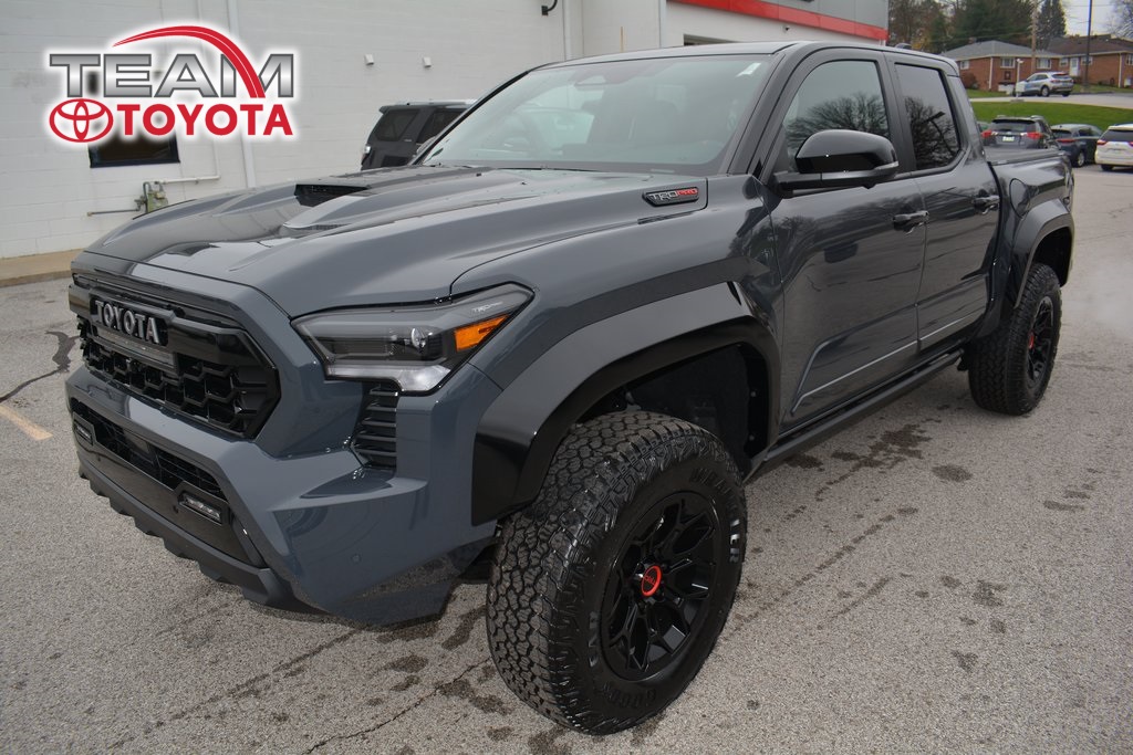 2025 Toyota Tacoma TRD Pro's photo