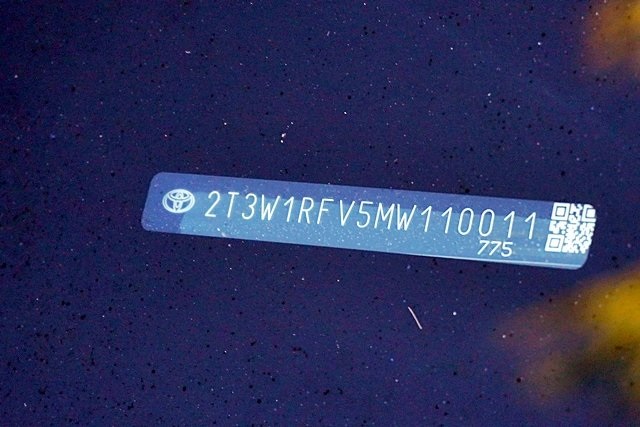 Used 2021 Gray Toyota XLE image 32