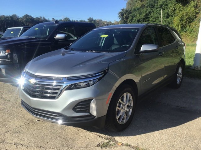 2024 Chevrolet Equinox LT photo 3