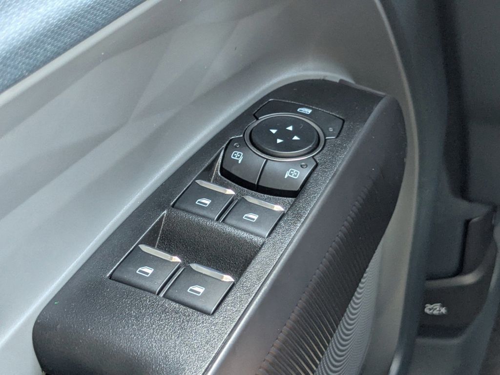 2025 Ford Maverick XL photo 20